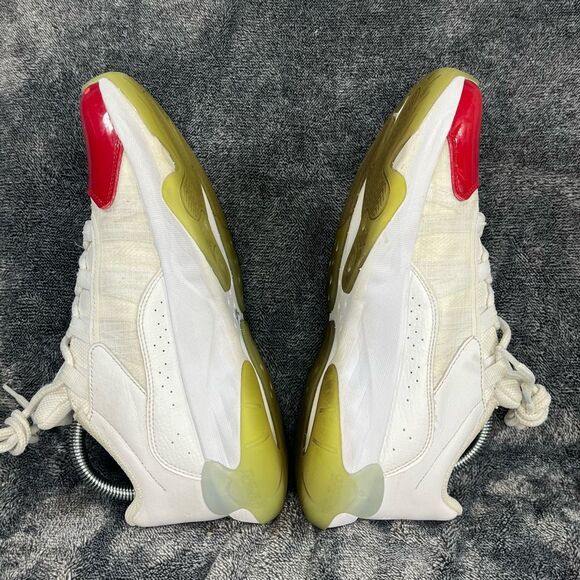 Nike Air Jordan 11 CMFT Low White Gym Red Men size 8 - Picture 8 of 10